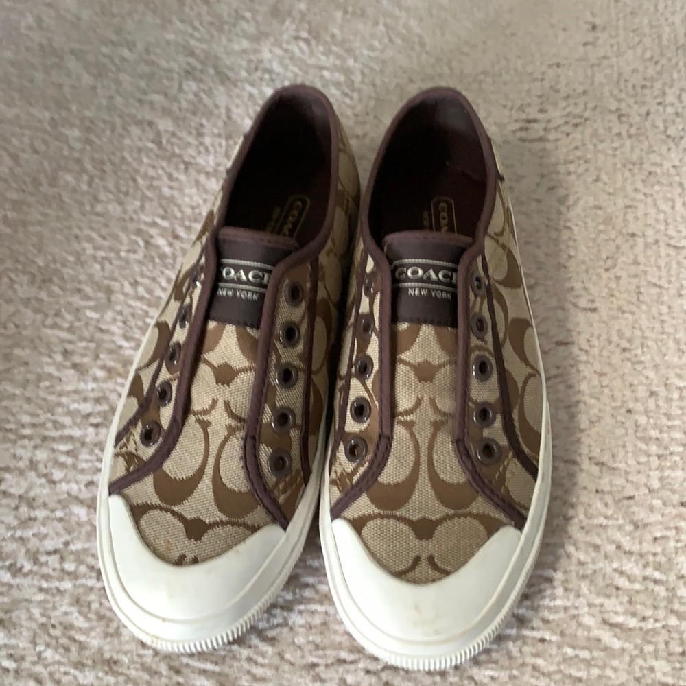 Coach shoe